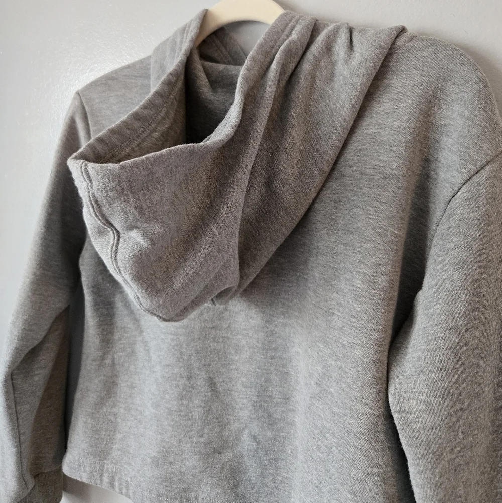 Converse Girls Bundle: 2 Gray Cropped Hoodies Size Large 12-13 Rainbow & Pastel